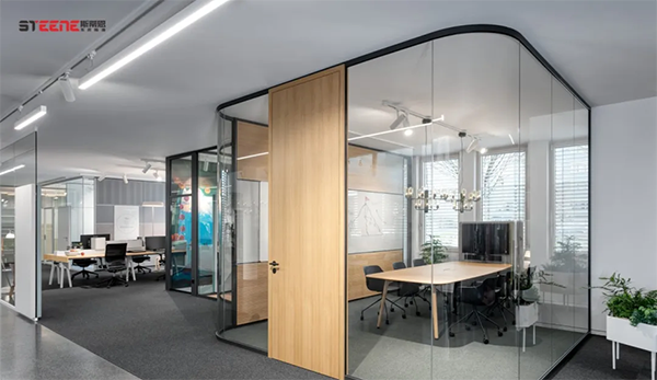 斯蒂恩弧形玻璃隔断