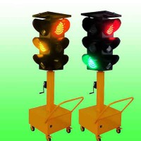 移动红绿灯 太阳能信号灯三灯四面报价